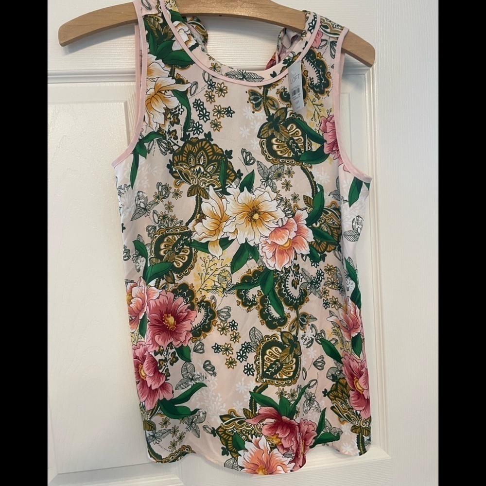 New - LOFT floral top